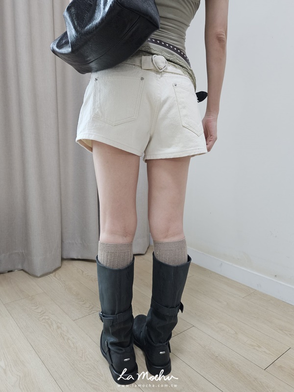 愛心扣環牛仔短褲